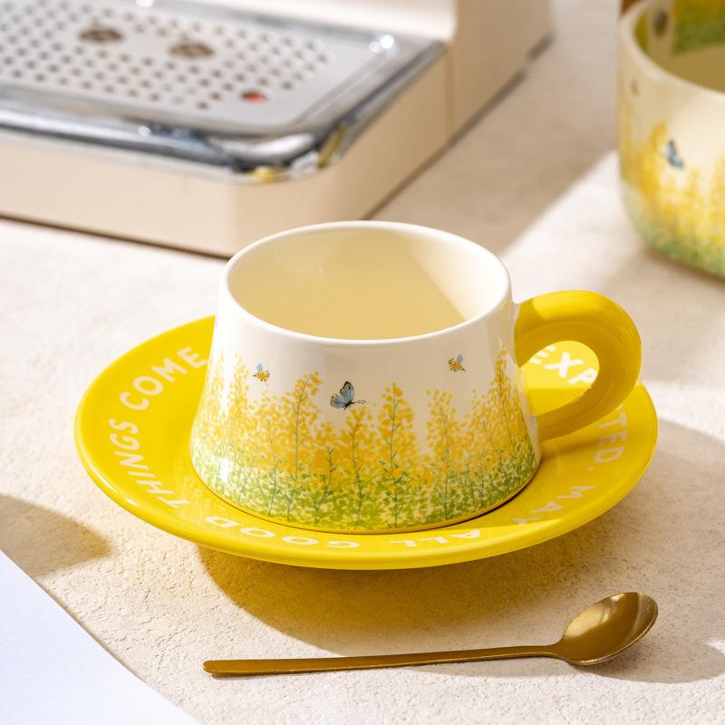 Retro Original Design Yellow Rapeseed Flower Ceramic Coffee Cup And Saucer Gift Box Set, High-End And Exquisite Souvenir