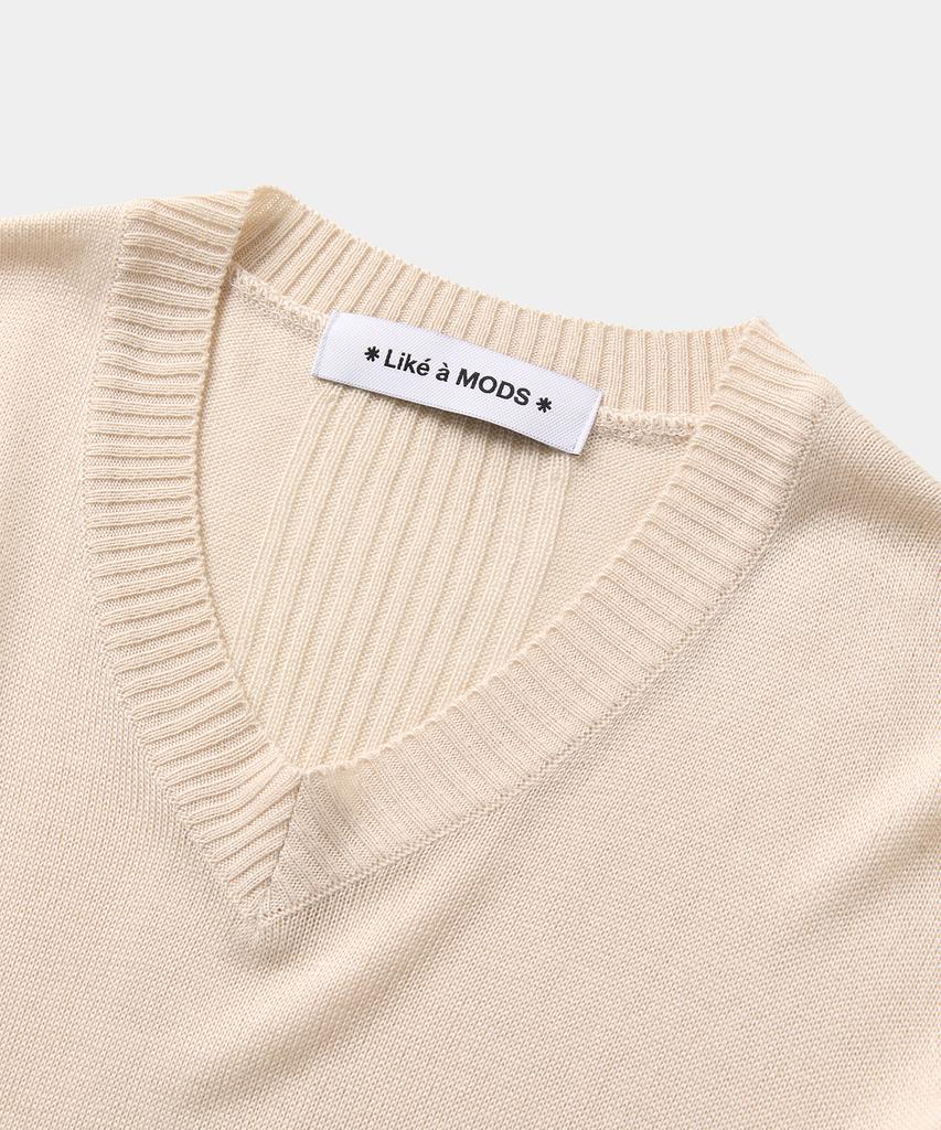 Laikeueomojeu Line V-Neck Knit_Beige