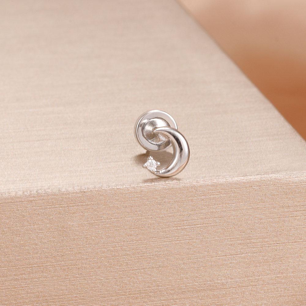 1PC Stainless Steel Star Moon Cartilage Piercing Earrings 18K Gold Plated Helix Tragus Ear Stud Earring Body Jewelry Bijoux Gift
