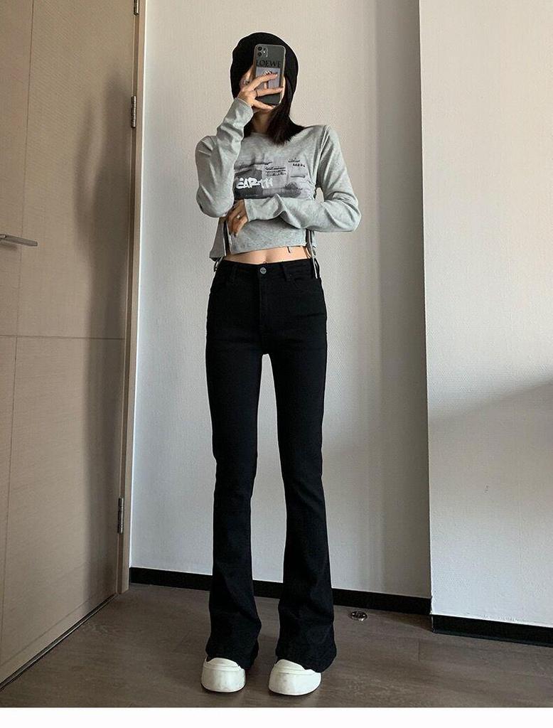 Women's High-Waist Black Micro-Flare Jeans: Slimming, Versatile, Trendy Wide-Leg Horseshoe Pants, Floor-Length, 2025 Collection.