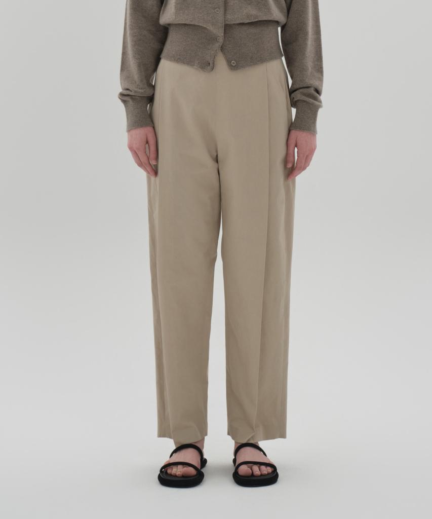 JUN BY JUN K Belted Round Pants_Ash Khaki
