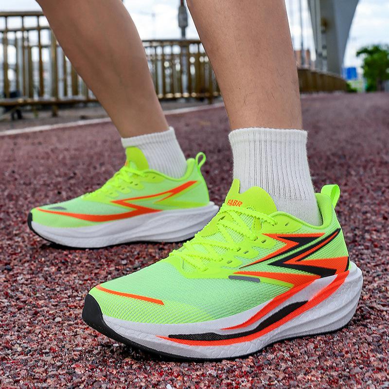 Comfortable couple sports shoes casual marathon jogging shoes daily travel shoes light and breathable men and women