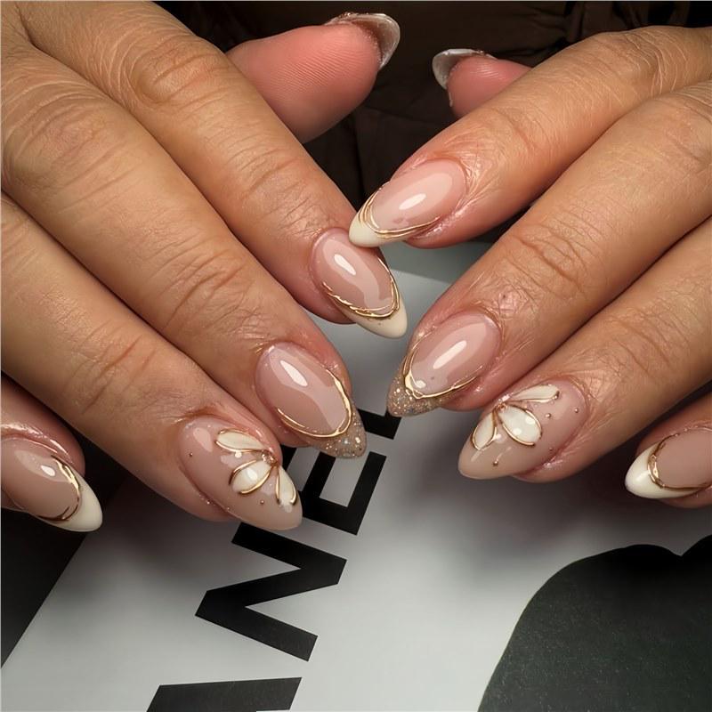 Luxury Cat Eye Glitter Almond Shape Nails – Short, Stylish, High-End Texture for Europe & America