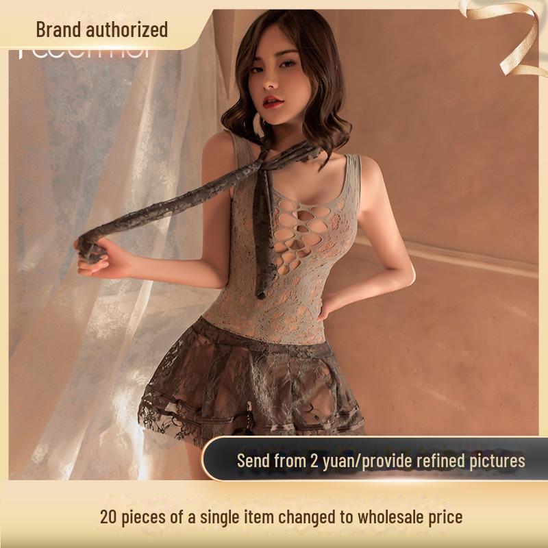 "Feimu Elegant Lace Lingerie Set with Hollow Stitching & Stockings"