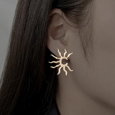 1 Pair Ear Studs Sun Shape Personality Solid Color Anti-allergy Cool Bland Style Lightweight Stainless Colorfast Ear Decoration Jewelry Earrings