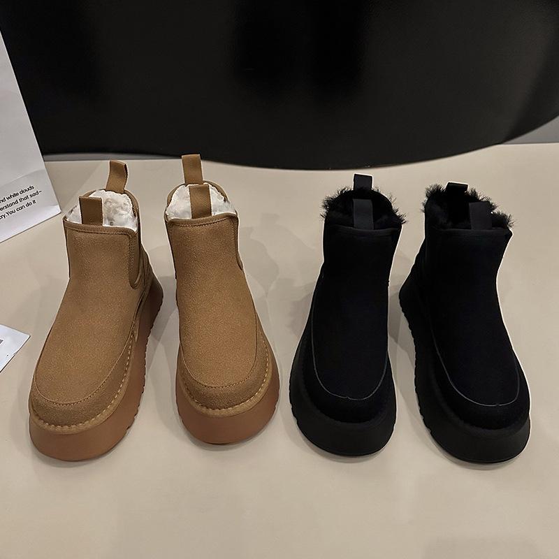 Thick-soled Fur Integrated Snow Boots Women's 2025 New Winter Velvet Warm Thickened Northeast Large Cotton Shoes Short Boots