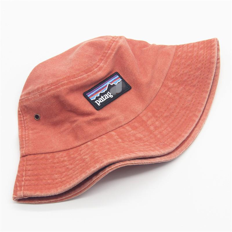Bavlněný klobouk typu bucket hat s vyšívanými písmeny pro ochranu před sluncem a pro volný čas