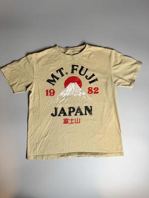 Mt Fuji Japan T Shirt Vintage Style Graphic Tee 1982 Japanese Mountain Shirt L