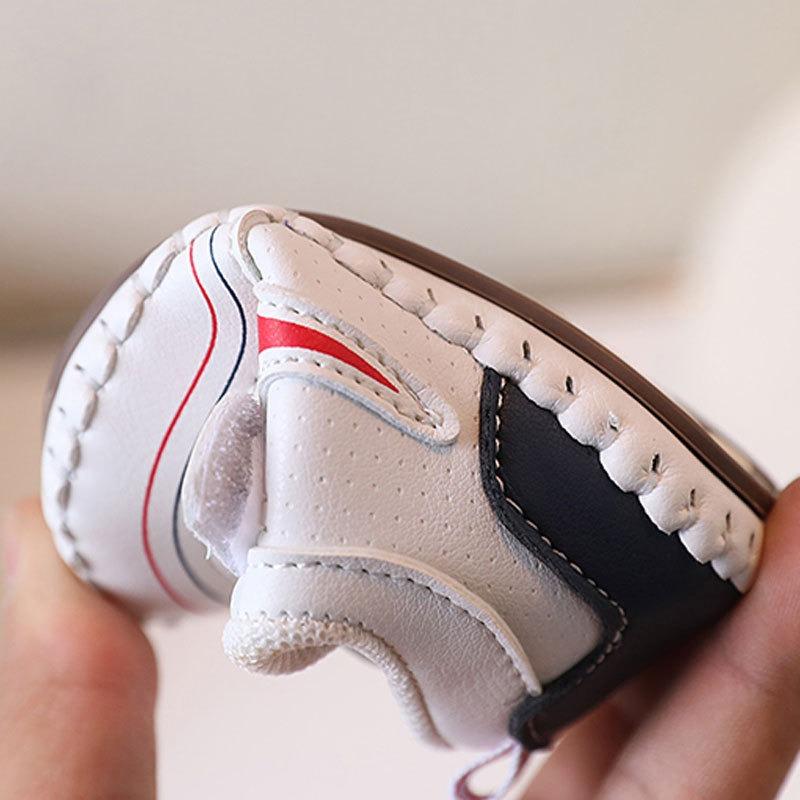 Spring/Autumn Style Soft-Soled Walking Shoes for 0-1.5 Years Old Boys and Girls, Infant Toddler White Sneakers.