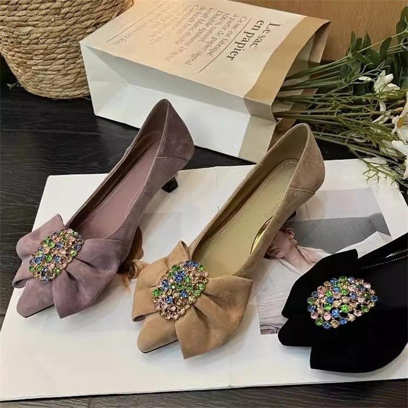 Wiosna i Jesień szpilki z kokardką i cyrkoniami damskie nowy minimalistyczny styl jednokolorowe miękka skóra do pracy damskie lekkie buty na płaskiej podeszwie