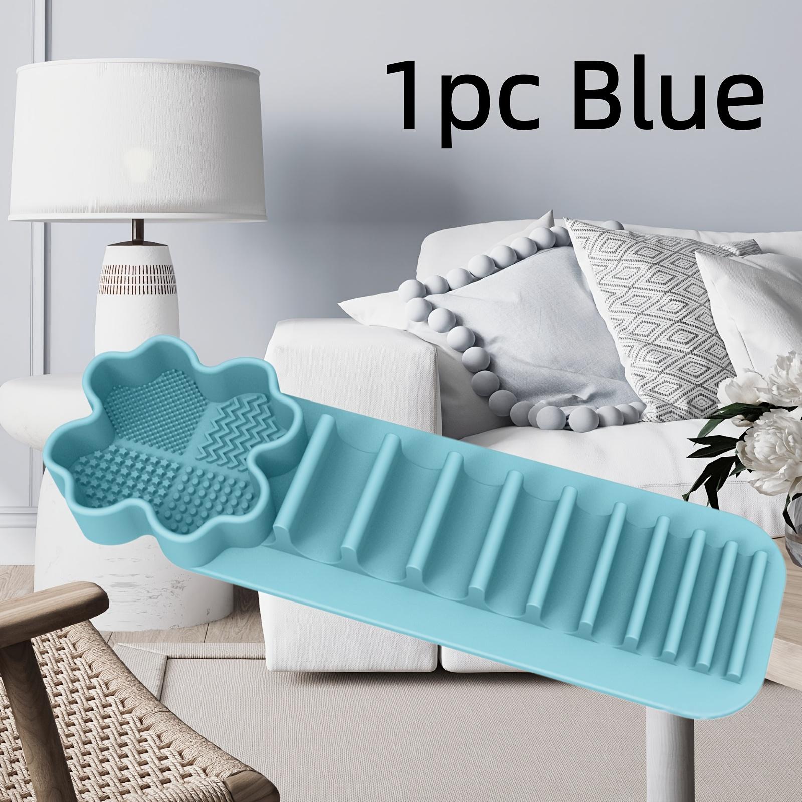 

Versatile Silicone Makeup Brush Holder for Wall Mounting, Reusable Suction Cup Organizer for Brushes, 3-In-1 Rack for Washing синий