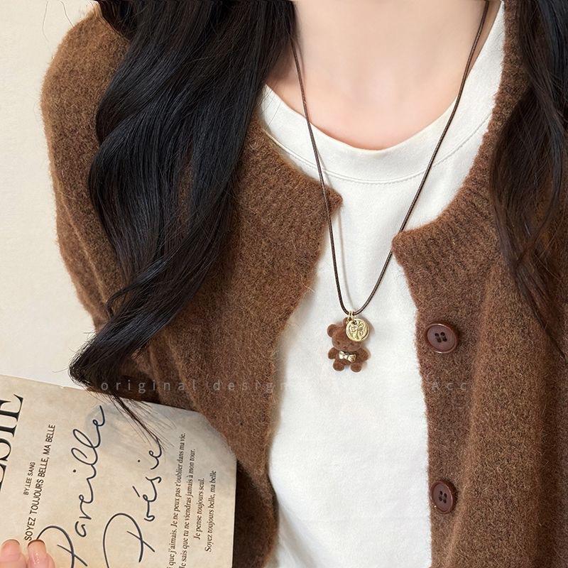 Fashion Chain Necklace Cute Plush Bear Pendant Necklace Women'S Sweater Necklace Pu Leather For Women'S Sweater Gift Autumn