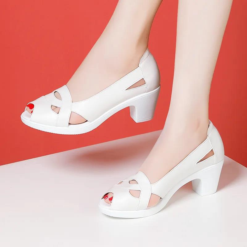 Four Seasons Comfortable Korean Style Women's Chunky Heel Peep Toe Velcro Sandals