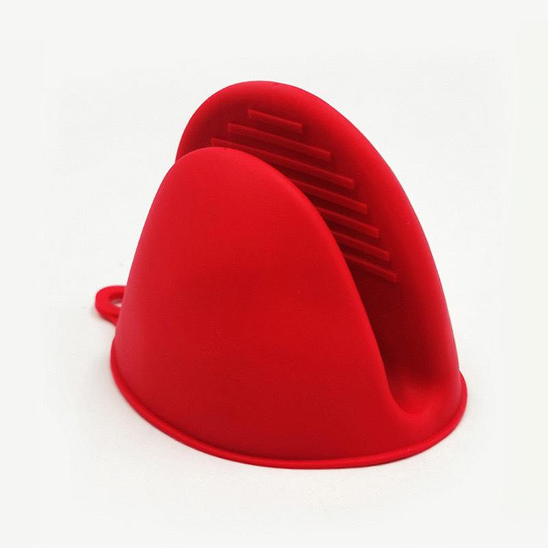 

Silicone Heat-Resistant Kitchen Glove Clip for Casseroles & Ovens красный