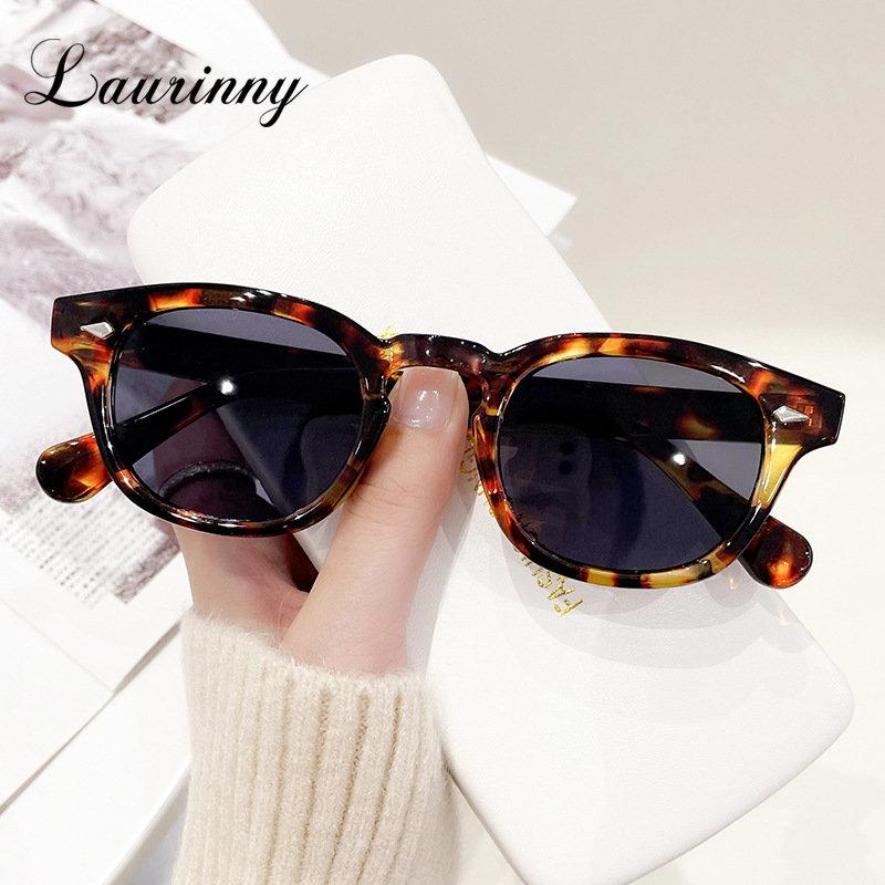 Vintage Schildpatt Runde Sonnenbrille Damen Herren Markendesign Retro Nieten Gelb Blaue Gläser Quadratische Sonnenbrille Weiblich UV400