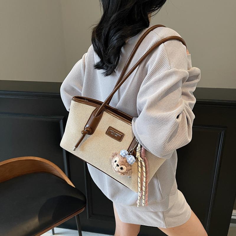 Spring and Summer New Leisure Niche Shoulder Bag Large-capacity Bag Female Tote Bag College Student Class Commuter Bag