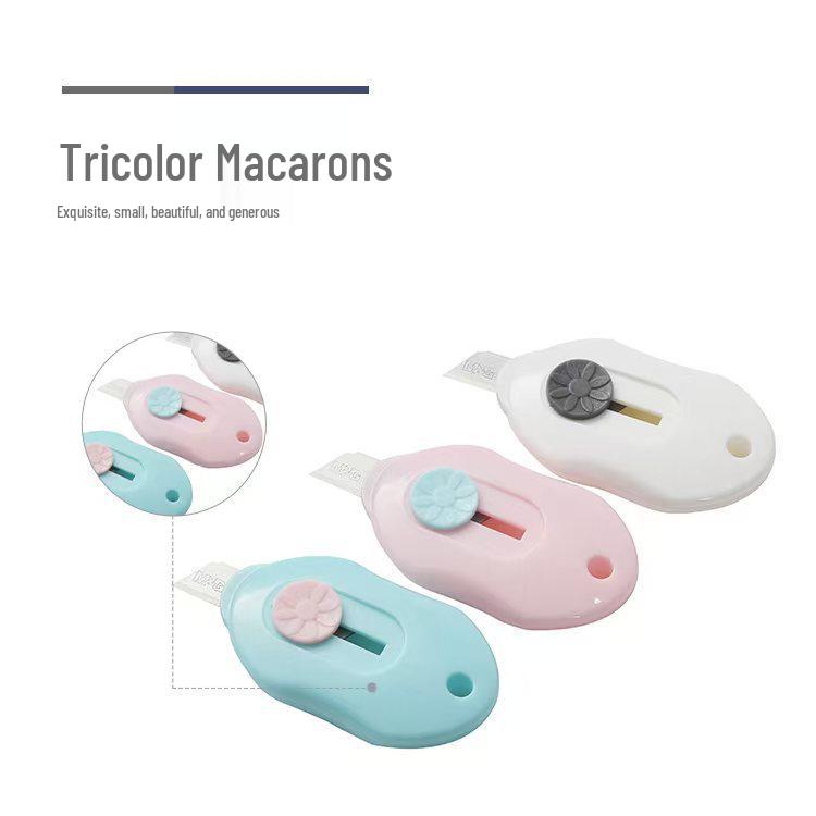Cute Cartoon Plastic Art Knife - Portable Stationery Paper Cutter for Unboxing (91361/91409)