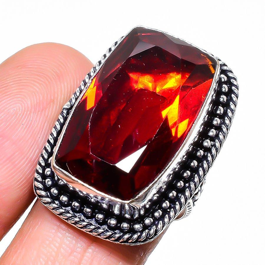 

Natural Mozambique Garnet 925 Sterling Silver Jewelry Ring Size 8.5 S1y17