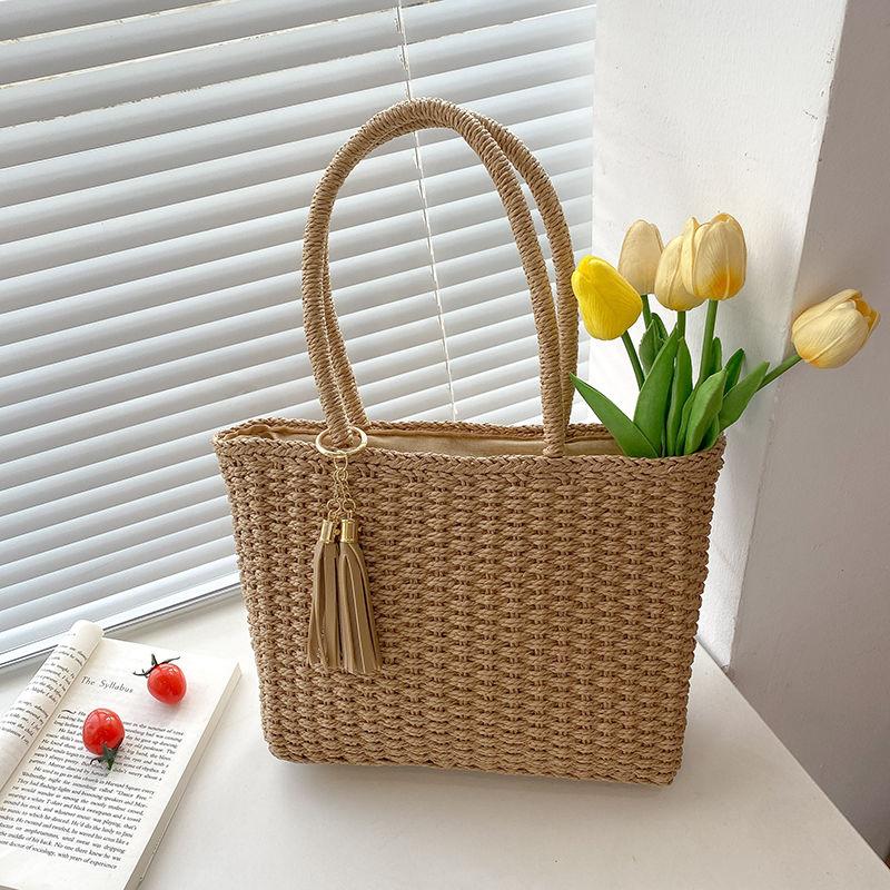 

Vintage Straw Woven Bag Large Capacity Tote Bag Woven Shoulder Bag Fashionable and Versatile Handbag Vacation Style Beach Bag