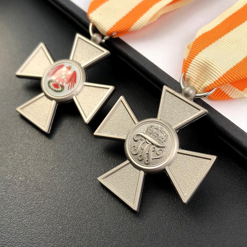 Odznaka Krzyża Niemieckiego, Medal Orła Czerwonego IV klasy, Zagraniczny Medal Pamiątkowy, Akcesoria Wojenne, Medal Związku Radzieckiego, Prezent świąteczny, Wypełniacze do pończoch