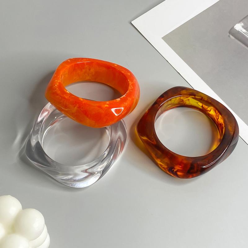 2025  Jewelry Vintage Acrylic Big Geometric Irregular Bangles For Women Trendy Resin Wide Cuff Bangles Bracelets