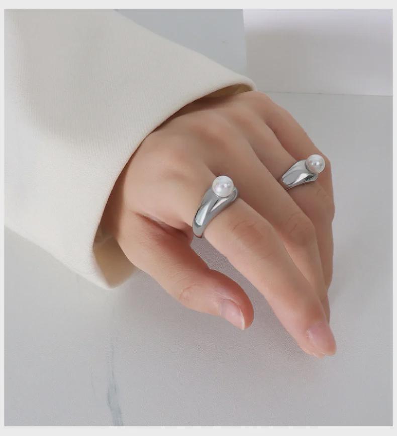 Bague rétro en titane plaqué or 18 carats avec perles françaises - Simple et élégante