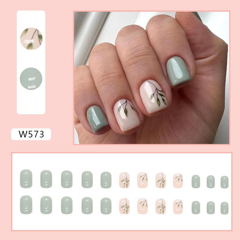 Natural Summer Fresh Short Manicure Elegant Lake Green Gradual Change Leaves Fake Nails Finished 24 Pieces Boxed Nail Pieces