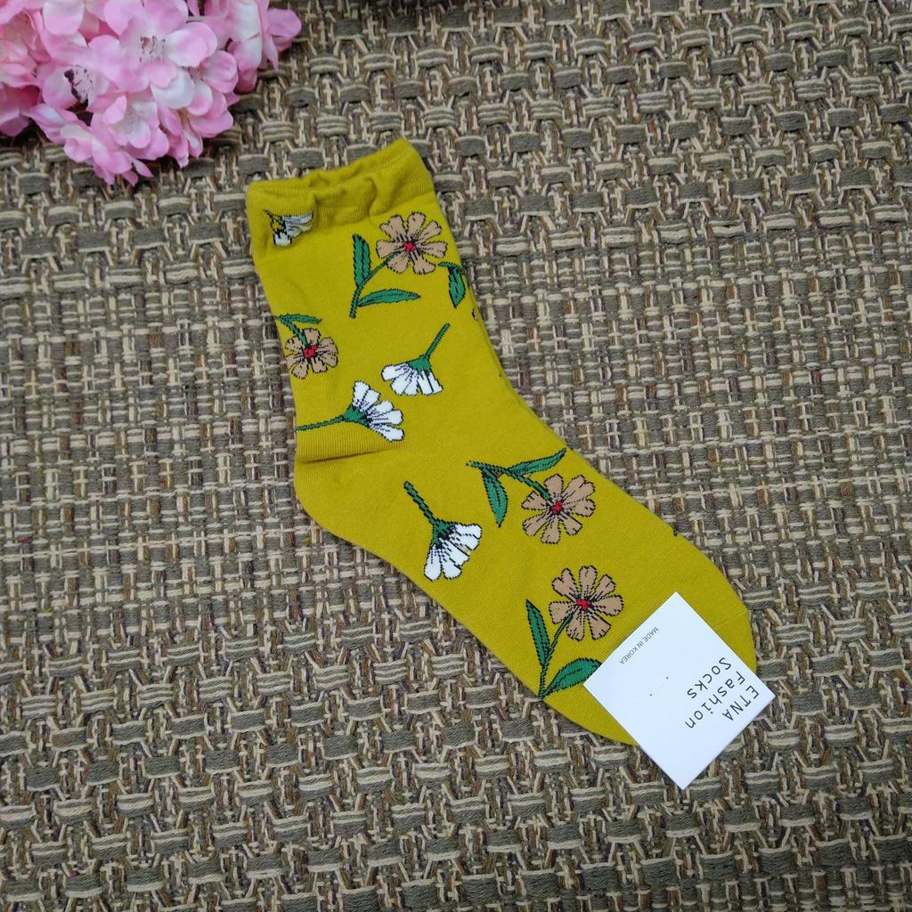 Korean Style Women's Floral Mid-Waist Cotton Socks - College Style with Big Flower Design