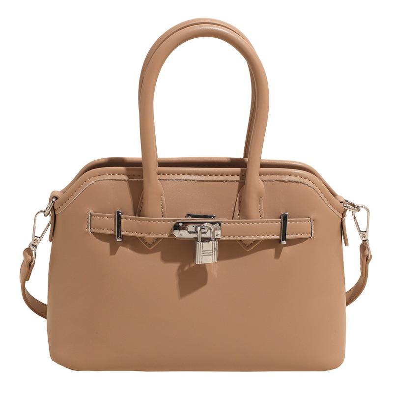 New Fashionable Versatile Simple Retro Portable High Sense Daily Commute Casual Shoulder Messenger Bag Bag