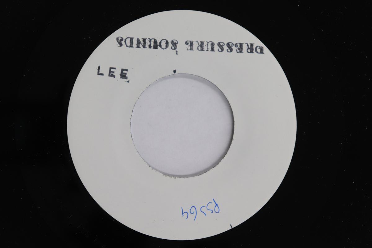 

7inch Record LESTER STERLING / AGGROVATORS - The Big Job / Version PSS064 NOT ON LABEL/ P 2010 UK Reggae, Ska & Dub Used