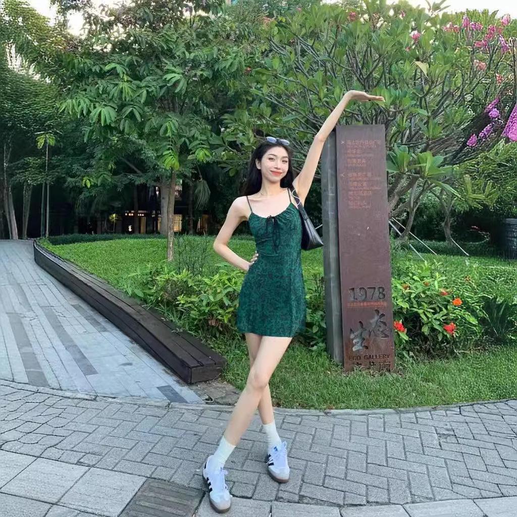 Women's Dark Green Retro Floral French-Style Sleeveless High-Waist Slim Fit Mini Dress for Spring & Summer