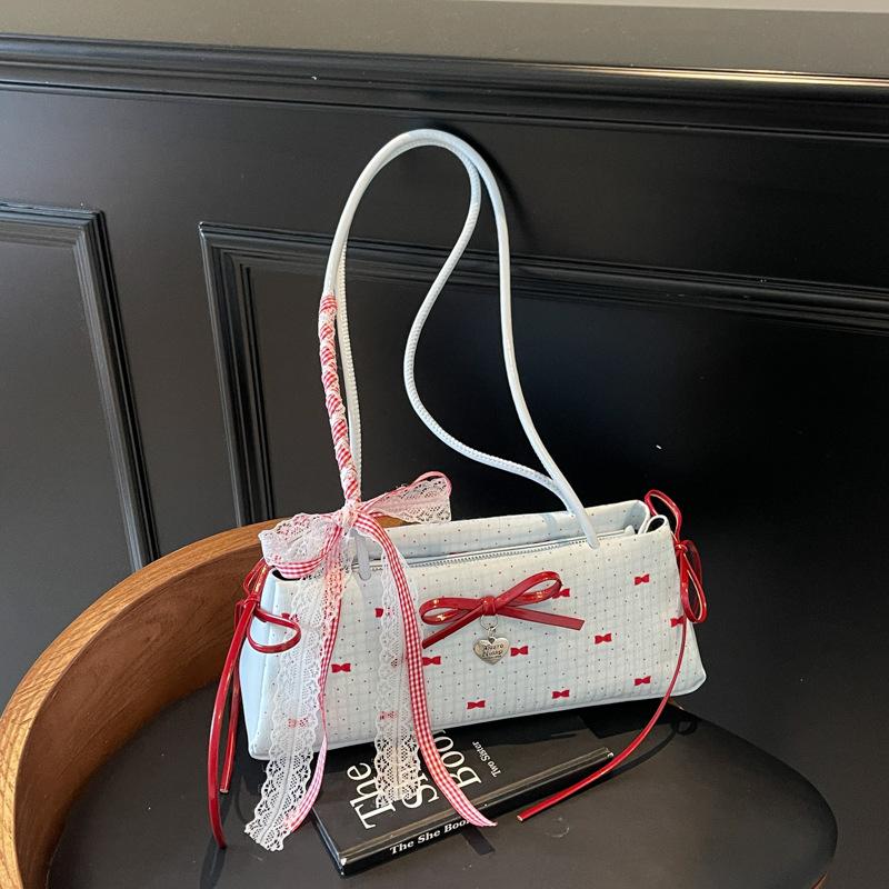 

Модная универсальная милая сумка-багет с бантом женская 2025 лето простая нишевая высококлассная сумка на одно плечо 31*9*13