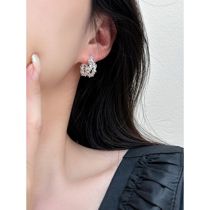 Fashion Special-Interest Design Metal Small Pieces of Silver Fancy Earrings Elegant Fashion Ear Clips 2025 New Arrival Tide Cool Female
