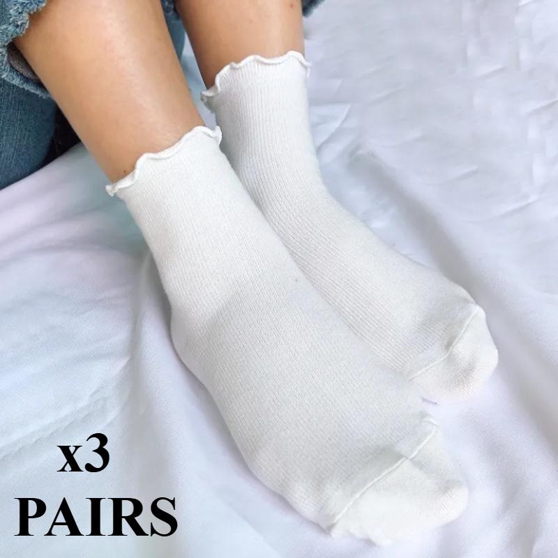 3 Pairs Women's Socks Mid-tube Spring and Autumn White Atmosphere Wavy Edge Socks Black and White