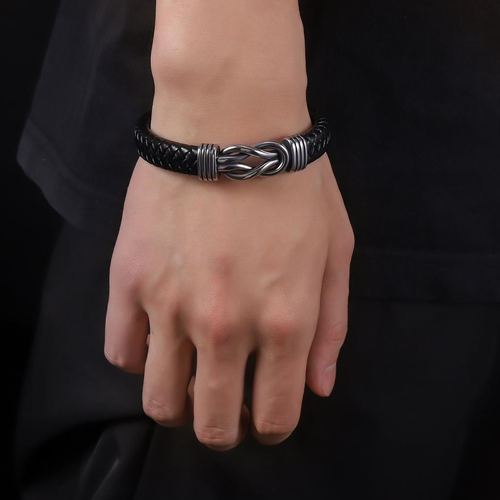 Men's stainless steel twisted bracelet, hip-hop punk leather accessory