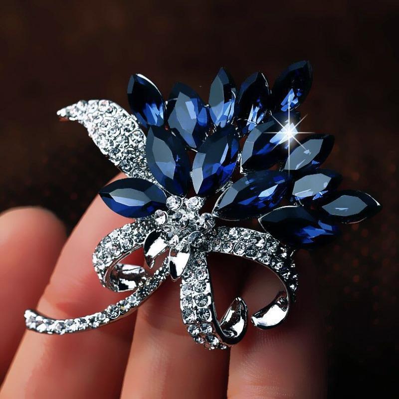 Modischer Blumenstrauß Diamant Brosche Einfacher Luxus Damenbekleidung Zubehör Brosche Anstecknadel Schal Seidenschal