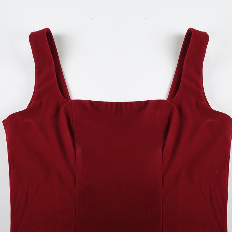 Women's Red A-line Dress: French Heiress Style, Bow Backless, Spaghetti Straps, Waist-Cinching, Fluffy Skirt