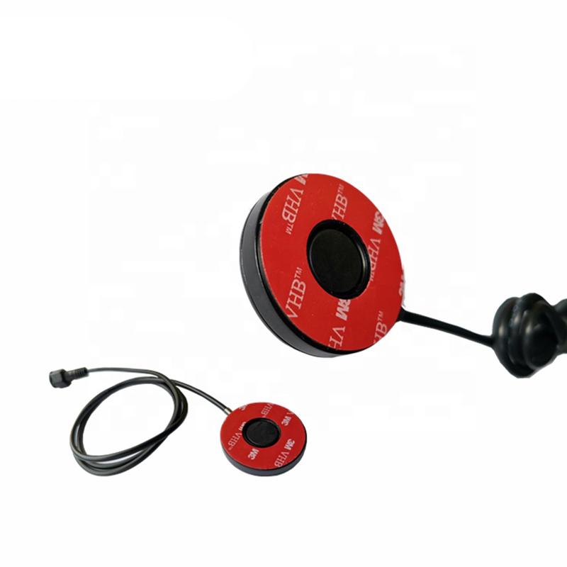 

U02 Бесконтактный ультразвуковой датчик Движущийся Топливное масло Дизель Жидкий газ Бак Мониторинг автопарка Датчик уровня Внешне активируемый RS485