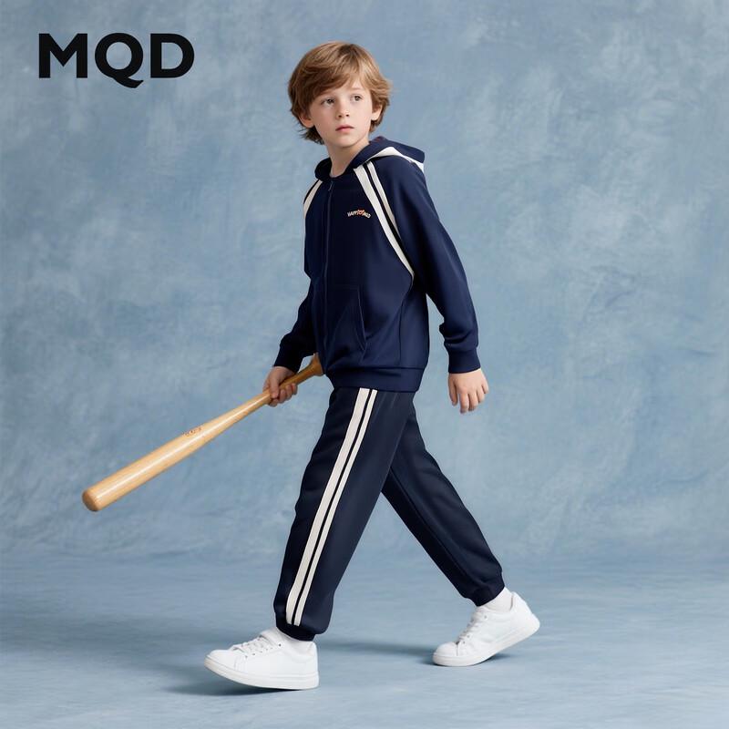 

MQD Boys Street Trend Hooded Sweatshirt & Jogger Pants Set 110