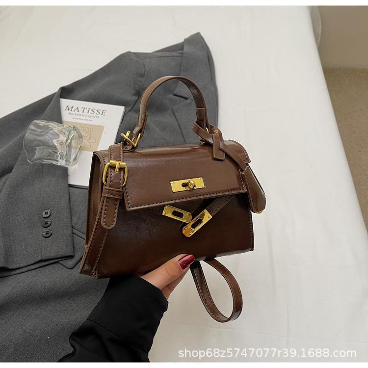 Textured Lock Portable Small Square Bag Women's 2025 New Versatile Classic Shoulder Messenger Bag Fashion Kelly Bag
