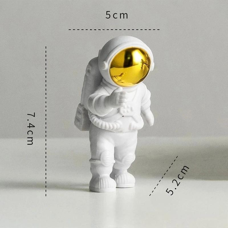 Creative Spaceman Birthday Gift and Graduation Gift Astronaut Desktop Small Ornaments Modern Minimalism Style Multifunctional