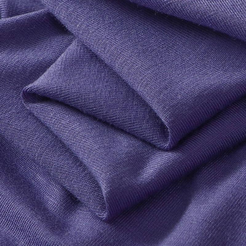 HNXC Šaty střední délky v jednobarevné letní barvě, doplněné volným tílkem bez rukávů velké velikosti a ležérním topem na zavazování za krk.