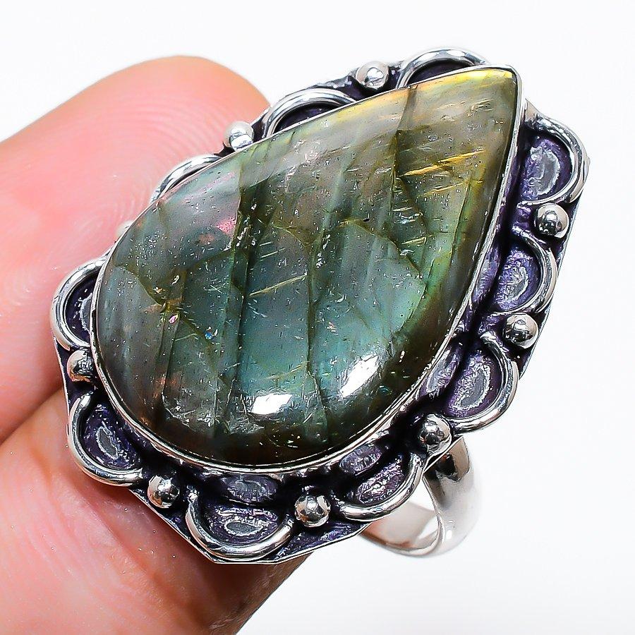 

Natural Labradorite Gemstone Handmade 925 Sterling Silver Ring Size 9 g3S15