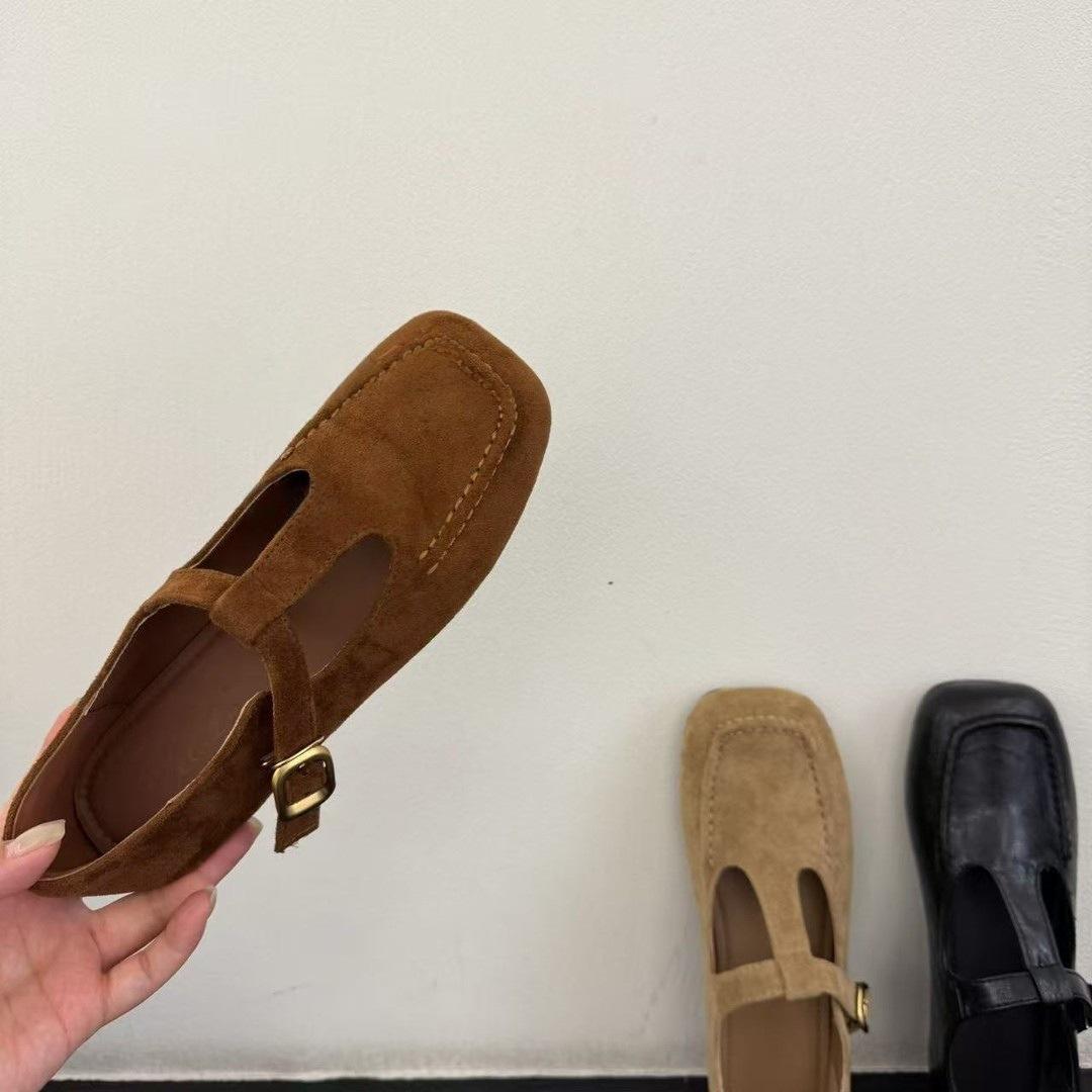 

Korean version of autumn shallow mouth Mary Jane shoes square head mango head single shoes casual soft-soled shoes grandma shoes 40 коричневий