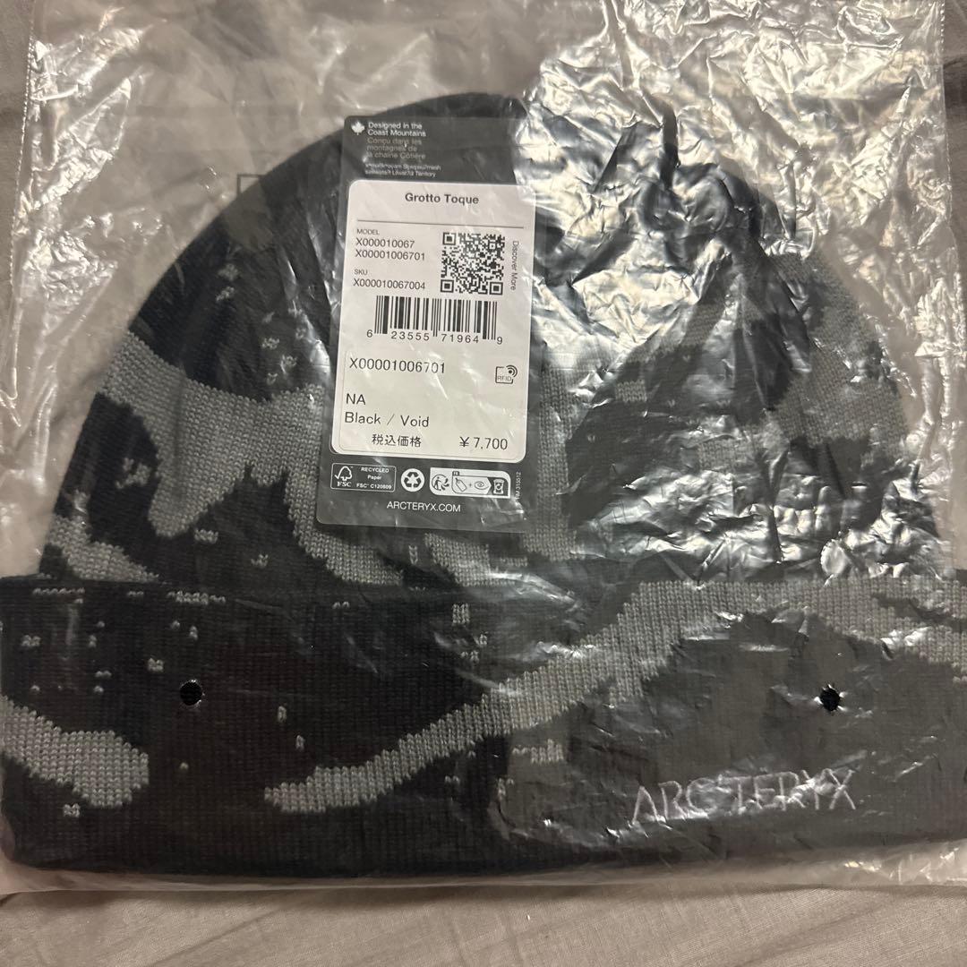 Used ARC TERYX Grotto Toque Black Void