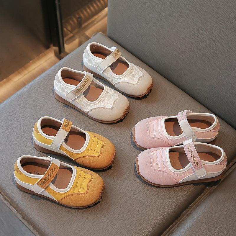 Girls' leather shoes 2025 spring and summer new children's shallow mouth leisure sports shoes Korean version of girls' Mary Jane shoes soft sole