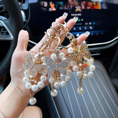 Pearl Alloy Butterfly Keychain: Elegant Car & Bag Ornament for Women