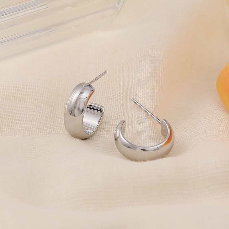 Minimalist Metal Ear Cuff Hoop Earrings - Retro Design, No Piercing Needed