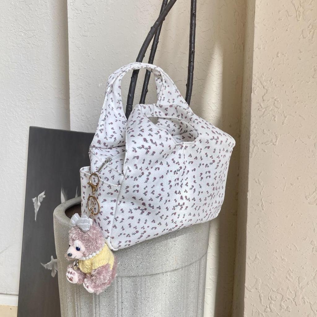Schicke Tragetasche aus floralem Canvas - Stilvoll & Süß für den Arbeitsweg