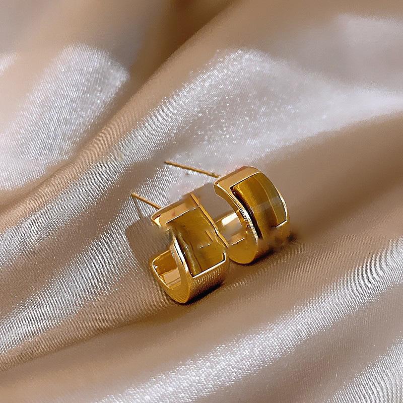 

Серьги-пусеты C-образной формы капля масла из 14-каратного золота, модные нишевые серьги с чувством дизайна и индивидуальности, серьги в стиле инс, серьги легкая роскошь